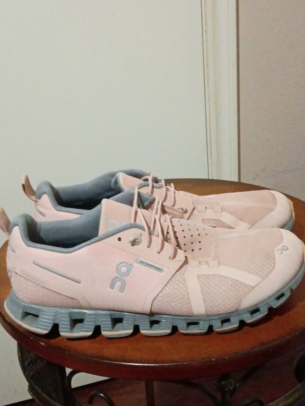 ON CLOUD Running Women’s 7.5 Pink ROSE/LUNAR Waterproof Sneakers Shoes 19.99831